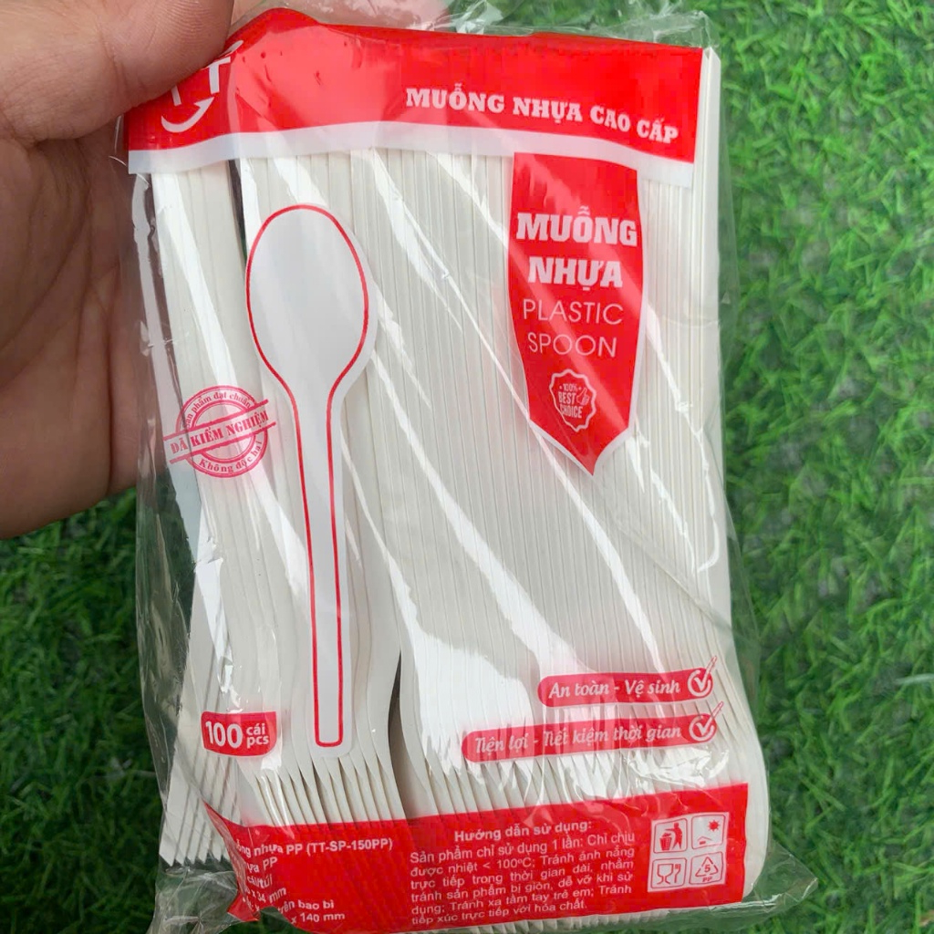 1 túi 70-80 chiếc thìa nhựa 1 lần cán dài màu trắng sứ dùng ăn cháo phở bún