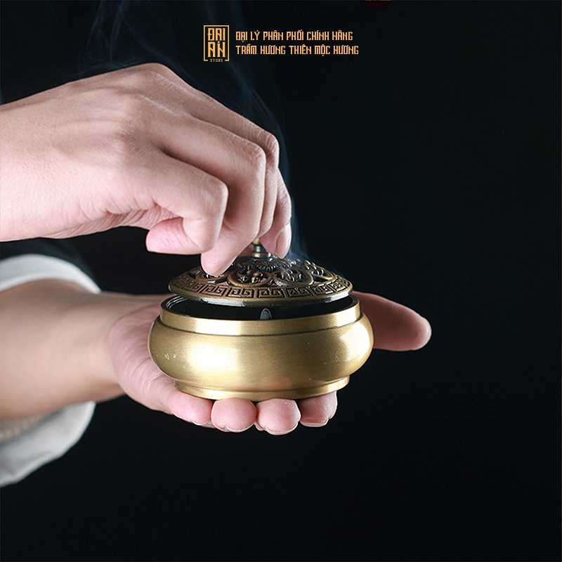 Ảnh Lư đồng xông trầm, đỉnh đốt trầm hương bằng đồng nguyên khối - Kèm lót chống cháy, chân đế đôn 2