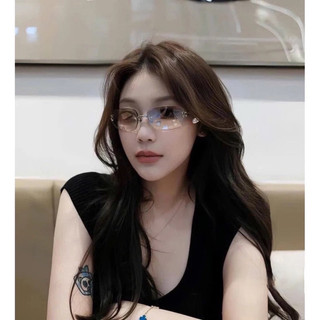 kính gent cong không viền mẫu hot trend 2025