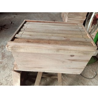 Thùng nuôi ong nội không cầu+ván ngăn