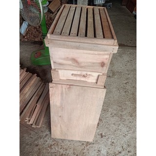 Thùng nuôi ong nội không cầu+ván ngăn