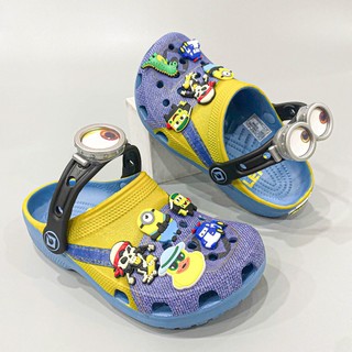 Dép sục classic minion 3 mắt kính, Sục cho bé trai bé gái Despicable Me Clog mắt lé tặng kèm jibbitz charms gắn dép