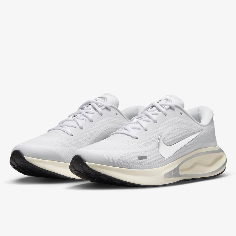 [Voucher 22%] Giày Chạy Bộ Nữ Nike Journey Run - Metallic Silver