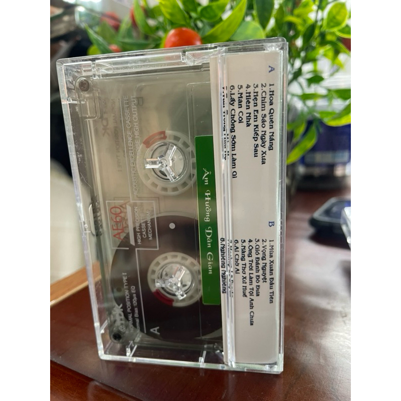 Băng Cassette Nhạc Chill Mang Âm Hưởng Dân Gian