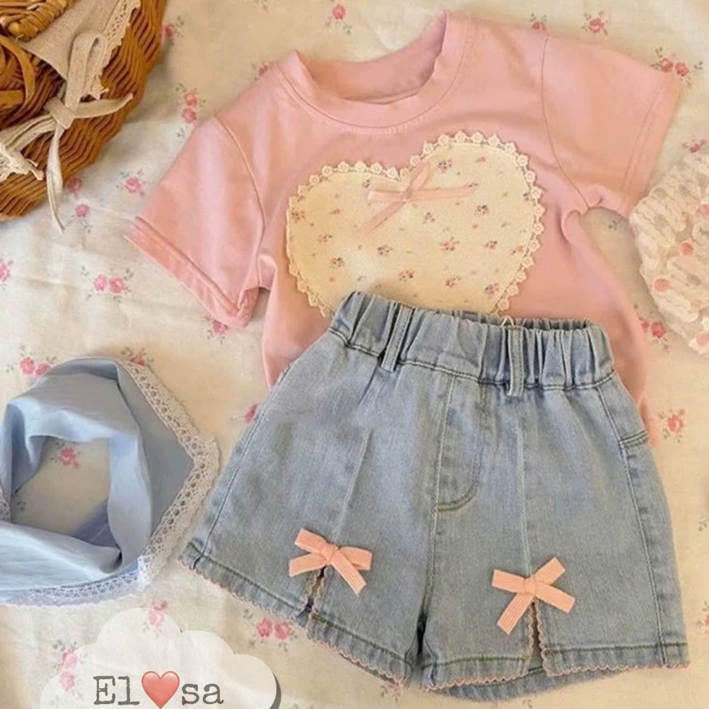 Quần áo bé gái - SET ÁO TIM HỒNG QUẦN BÒ CỘC ĐÍNH NƠ Siêu Xinh cho bé 1-5 Tuổi