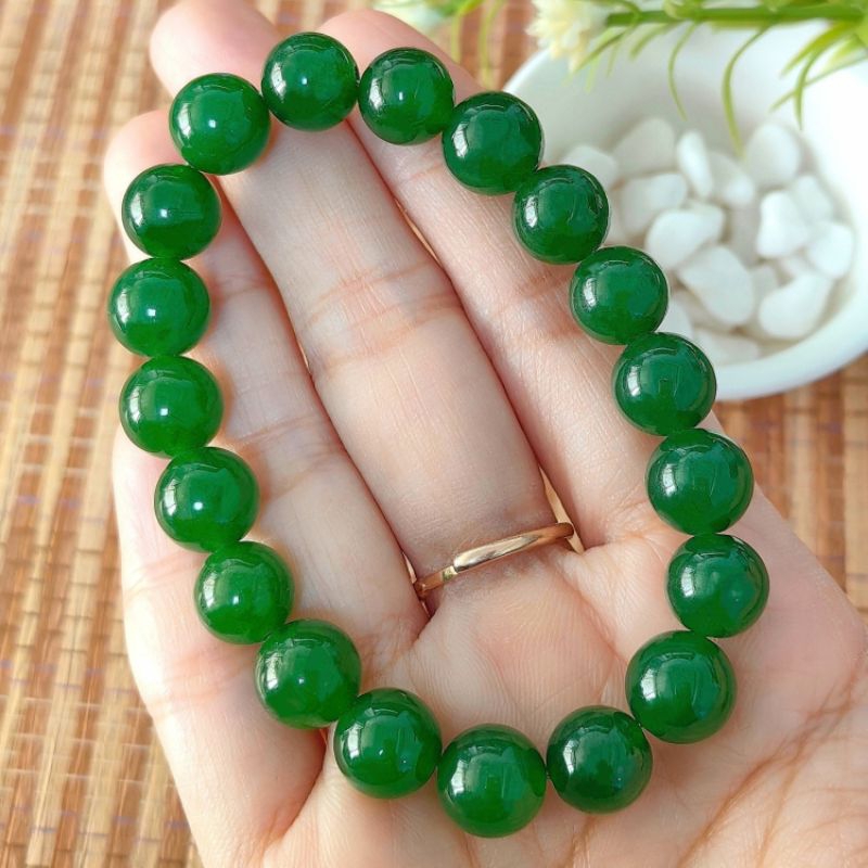 Chuỗi Ngọc Bích Hòa Điền Tự Nhiên 10mm dành cho nam nữ, cổ tay 19cm đổ xuống đeo được