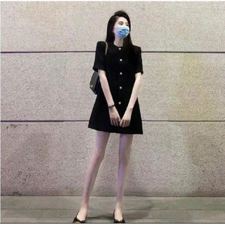 Váy tuyết mưa cổ tròn trơn