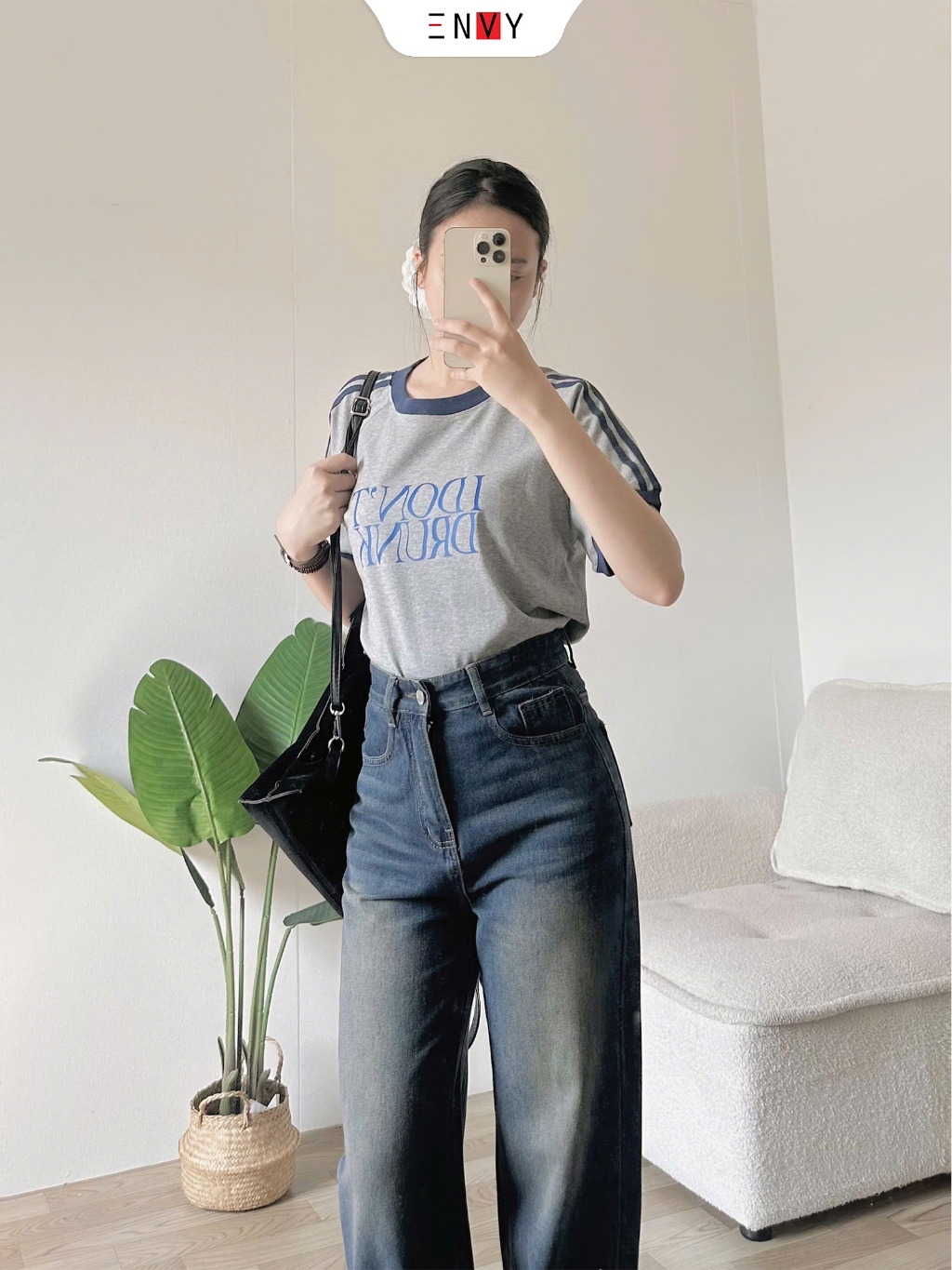 Ảnh Áo Thun Nữ Cotton Form Vừa Chạy Viền Trẻ Trung ENVY AT269 3