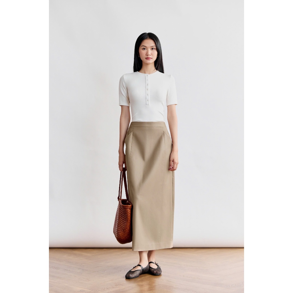 Ảnh Áo thun cộc tay dáng ôm MONO TALK cổ tròn nẹp khuy, tay lửng MFOT25Y-T20008FT 2
