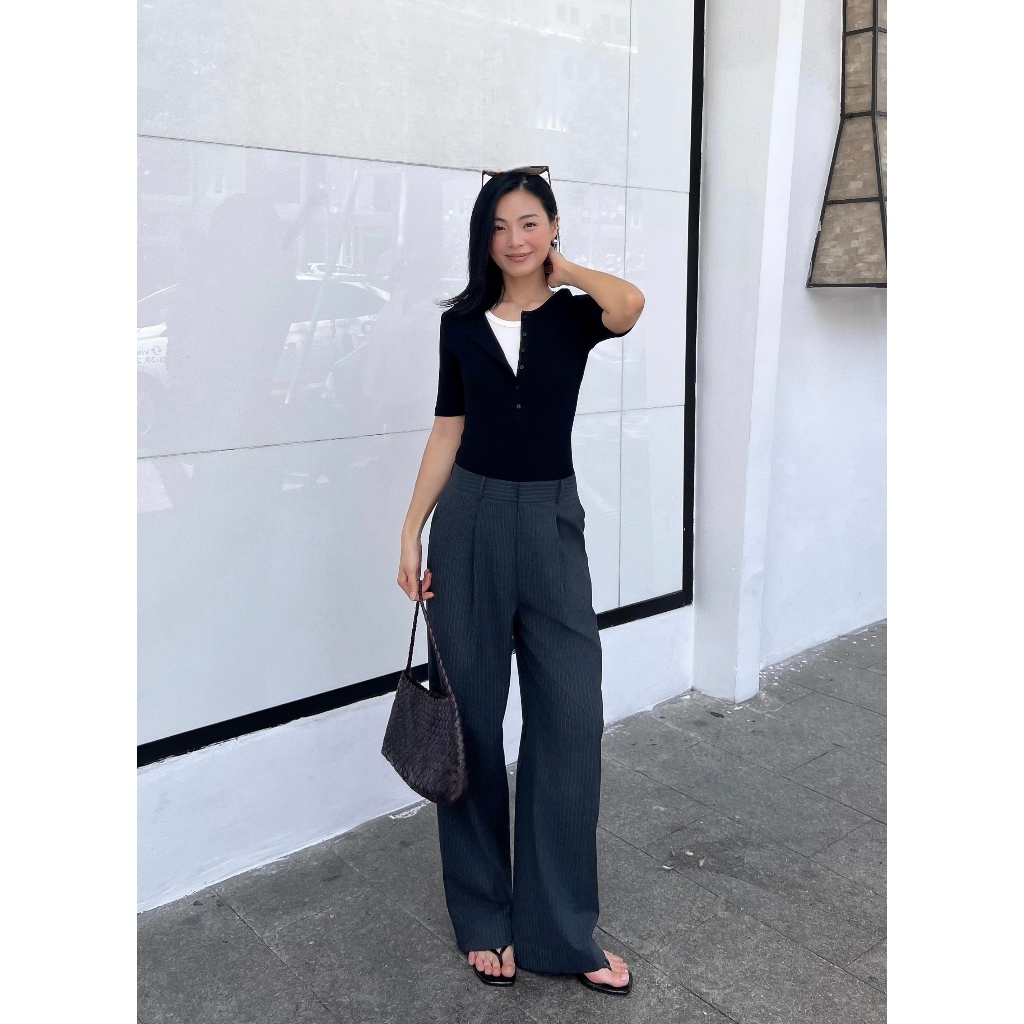 Ảnh Áo thun cộc tay dáng ôm MONO TALK cổ tròn nẹp khuy, tay lửng MFOT25Y-T20008FT 4