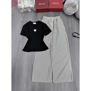 Set bộ áo babytee in đầu mickey mix quần xuông kẻ dọc