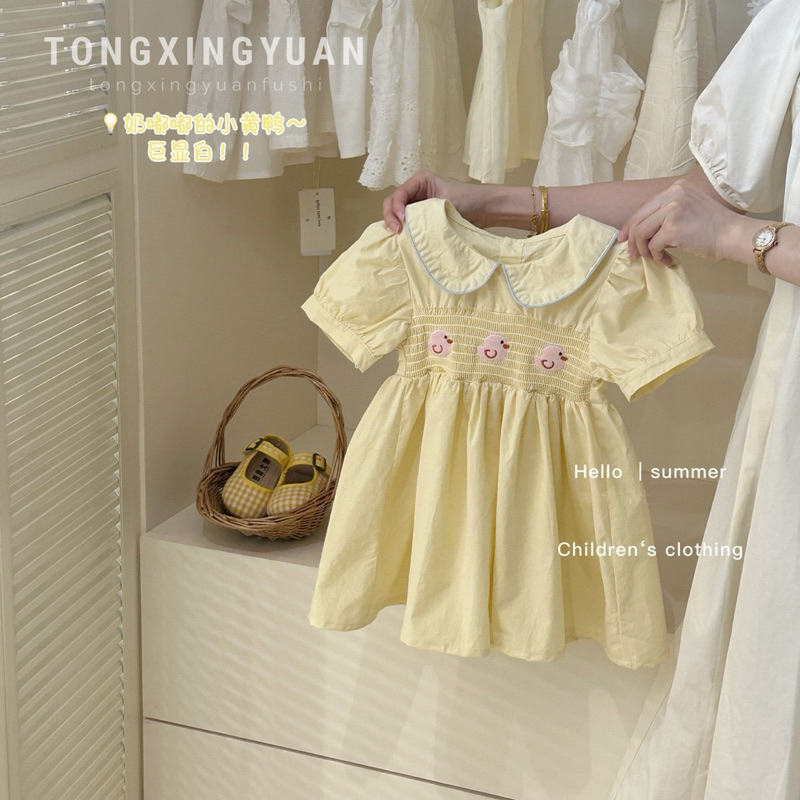 (Order) Váy cộc tay phồng cổ sen thêu hình vịt vàng ngộ nghĩnh dành cho bé gái