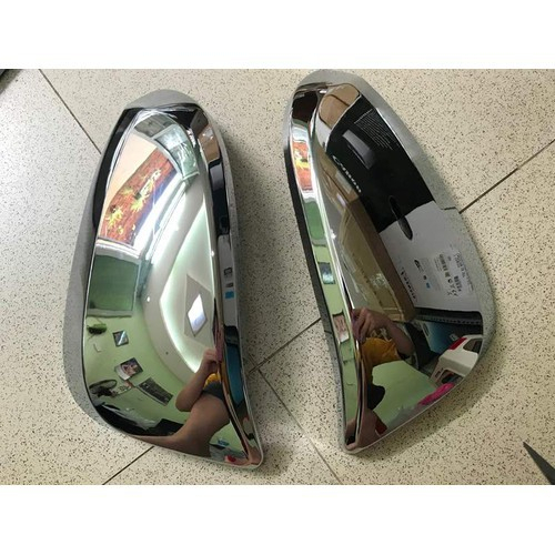 Ốp gương chiếu hậu xe Toyota Fortuner 2017 -2018-  2019 - 2020 - 2021 - 2022- 2023-2024 mạ crom cao cấp