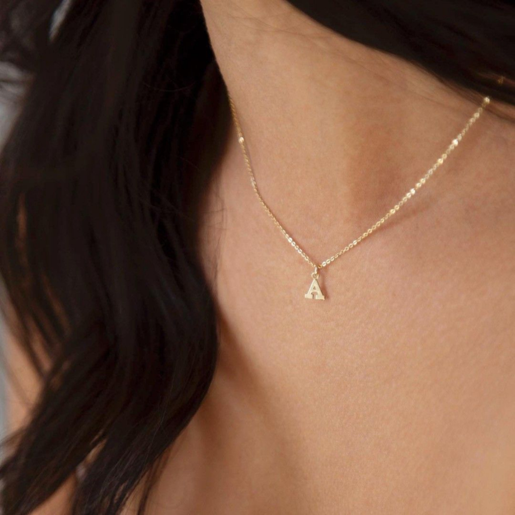 Ảnh Dây chuyền vàng 18k khắc tên mình sợi nhuyễn ôm sát cổ nữ kiểu đẹp Gix Jewel 1