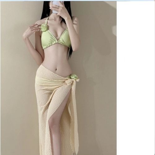 Ms 081 BIKINI Tam giác đính hoa, phối khăn quấn ren dài hàng QC cao cấp, hai màu HAN.T Shop