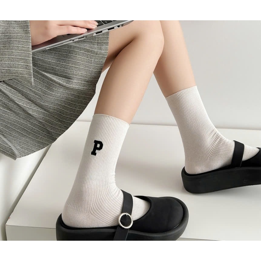 Vớ Tất cổ cao Unisex chữ C, P phong cách thể thao, trẻ trung và năng động.