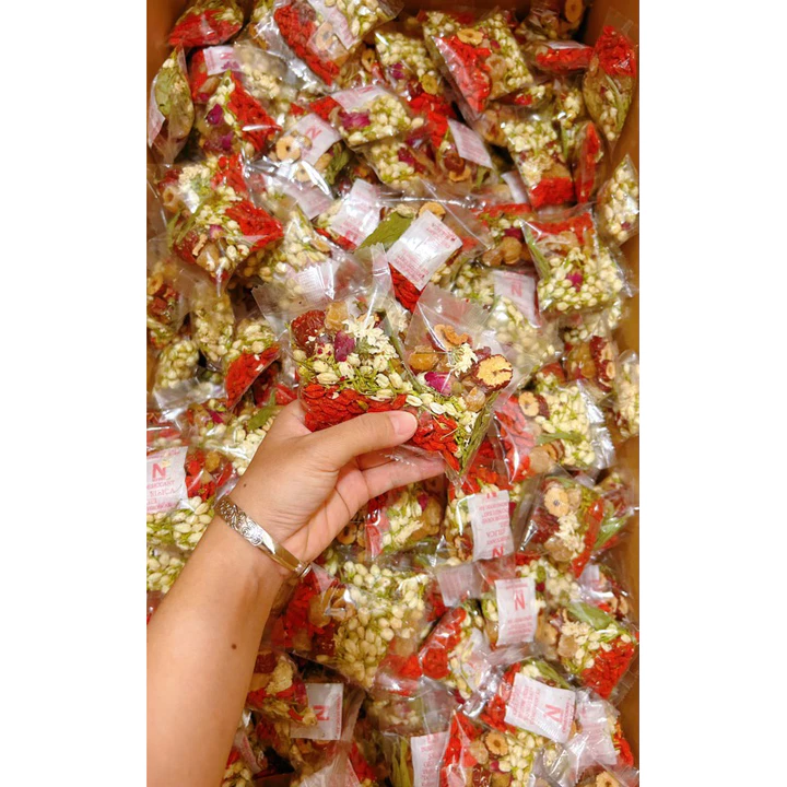 Red Dates – 4