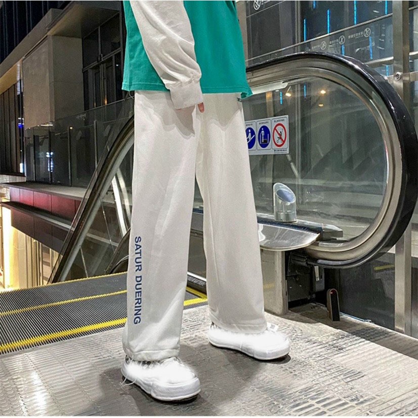 Quần Ống Rộng Nam Nữ Unisex Kiểu Dáng Thể Thao Ulzzang Dây Rút Ở Gấu Quần Thêu Chữ SATUR L1
