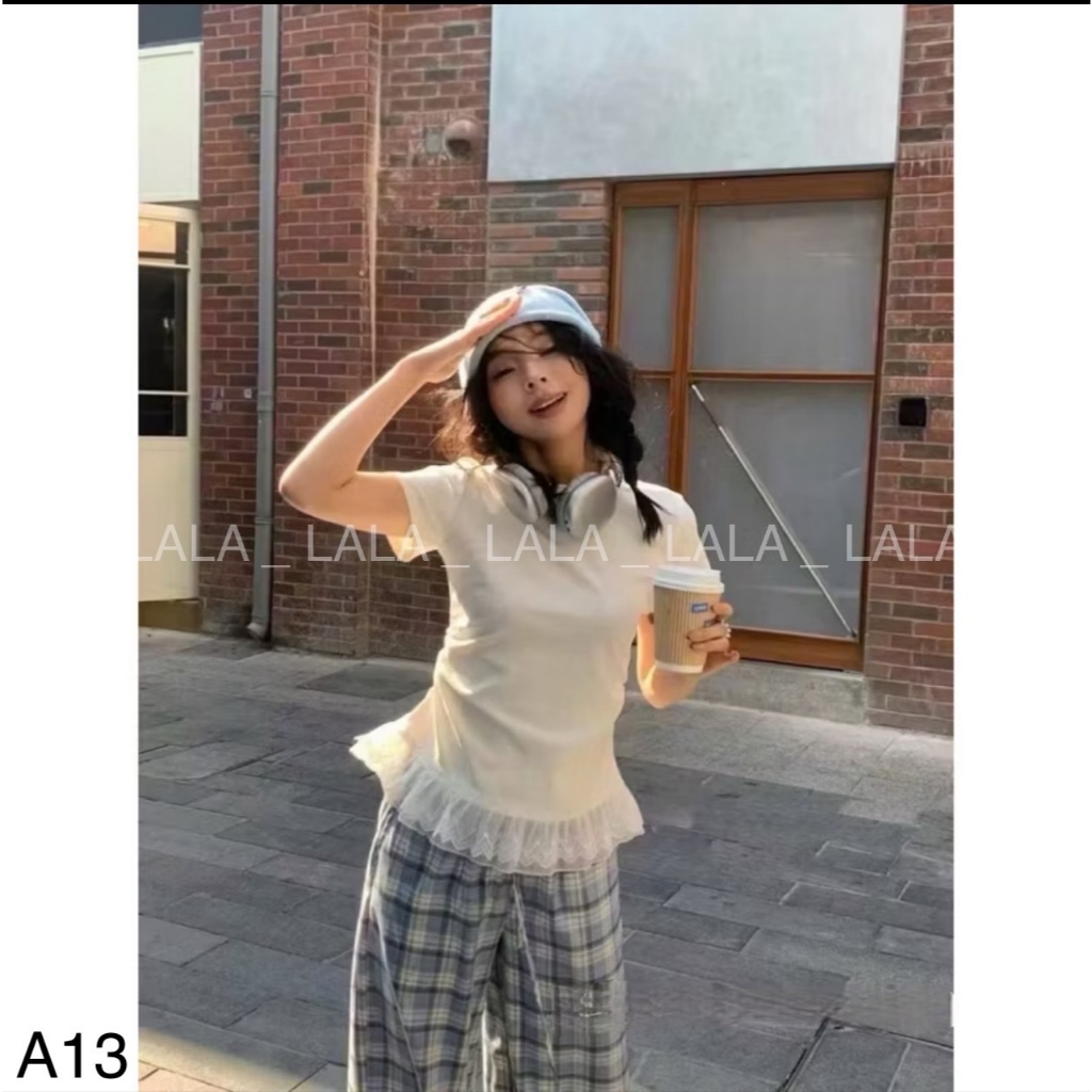 Áo thun tăm cộc tay nhún eo phối ren tầng siêu xinh LALASTORE A13