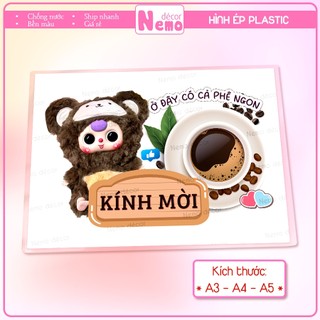 Tranh Trang Trí Quán, Hình Ép Plastic Kính Mời, Ở Đây Có Cà Phê Ngon Baby Three, Bé Ba Decor Quán Cà Phê, Trà Sữa.