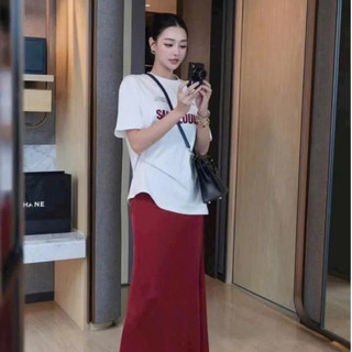 Set váy nữ áo thun trắng form rộng tay lỡ in chữ ngực phối chân váy maxi basic sang trọng,set tiểu thư cá tính HCOM25016