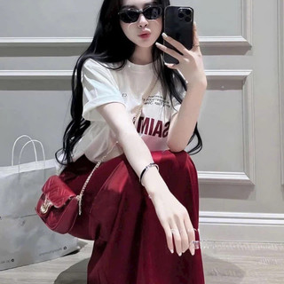 Set váy nữ áo thun trắng form rộng tay lỡ in chữ ngực phối chân váy maxi basic sang trọng,set tiểu thư cá tính HCOM25016