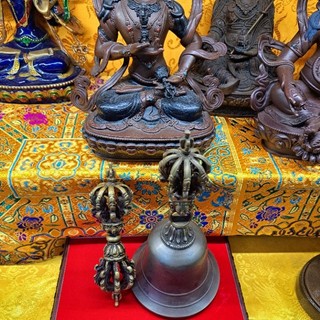 Chuông chày Bát Chánh Đạo Nepal