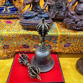 Chuông chày Bát Chánh Đạo Nepal