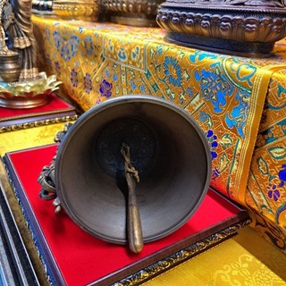 Chuông chày Bát Chánh Đạo Nepal