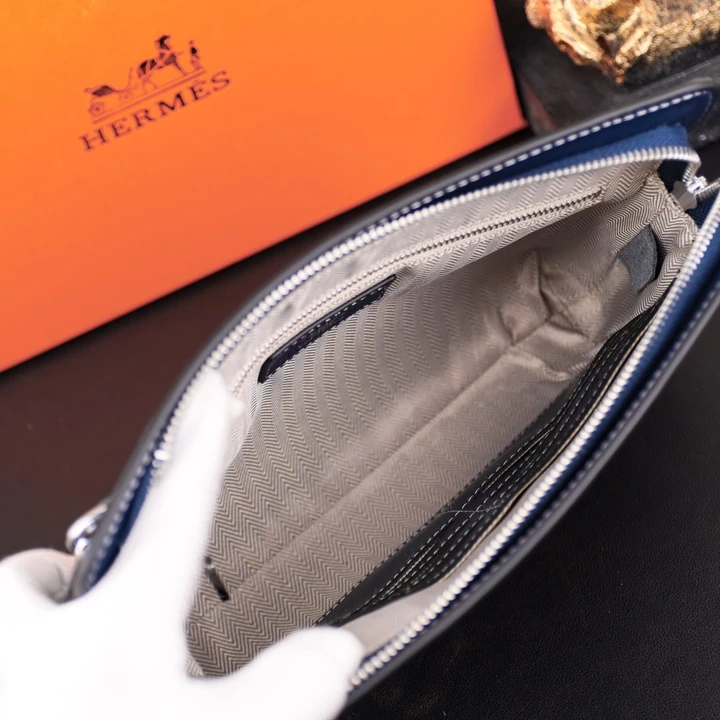 Women's Elegant Shoulder Bag · KVTS01 – 4