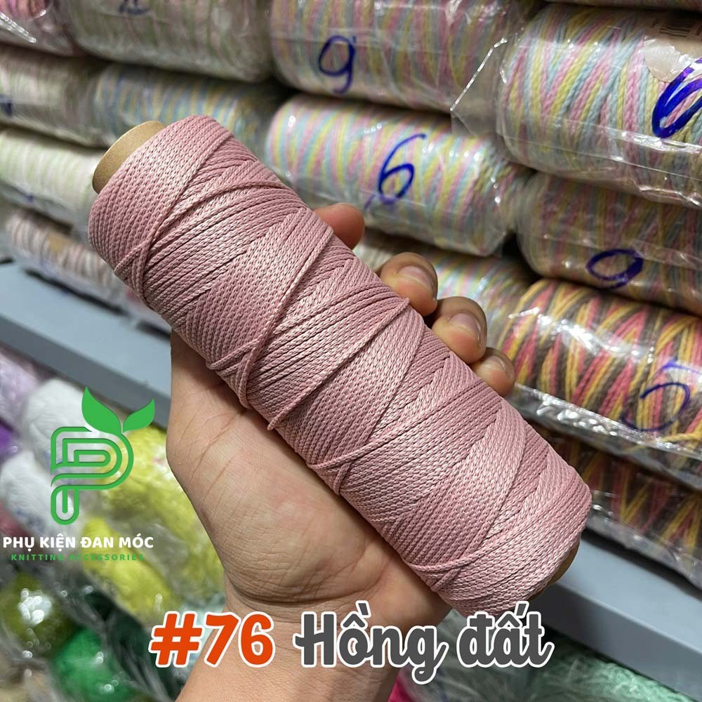 76 Hồng đất