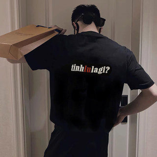 Áo phông đen nam nữ unisex form vừa thêu chữ tình iu là gì, áo thun tay ngắn cổ tròn cotton mềm mát - ta/tb2502