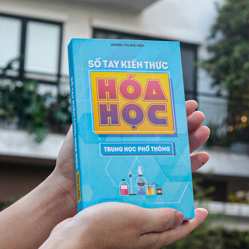 Ảnh Sách: Sổ Tay Kiến Thức Toán + Vật Lý + Hóa Học + Ngữ Văn + Tiếng Anh Trung Học Phổ Thông 1