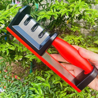 Đá mài dao Nhật chính hãng, rất nhanh bén, gọn gàng, tiện lợi, mang đi mọi nơi