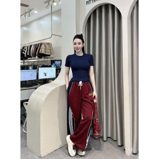 Set Bộ Đồ Nữ TV Đỏ Xanh THan Áo Thun Zip Trơn 4c Ôm Body Ngắn Tay Mix Quần Suông DàiMif Hàn Boom Gấu Phối Sọc Freesize