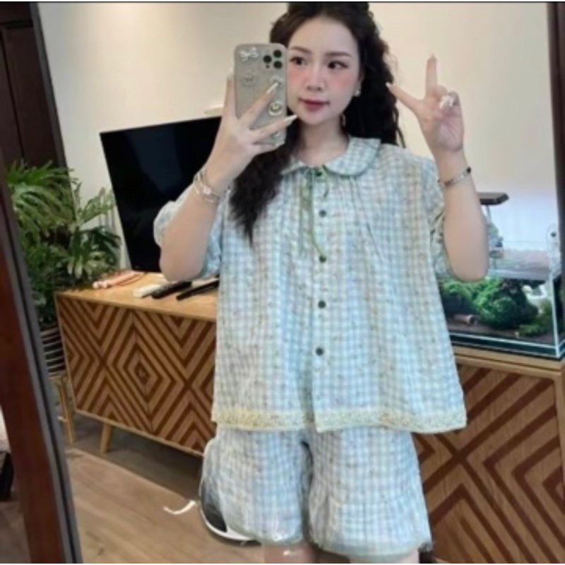Hoa xanh Ngọc đùi