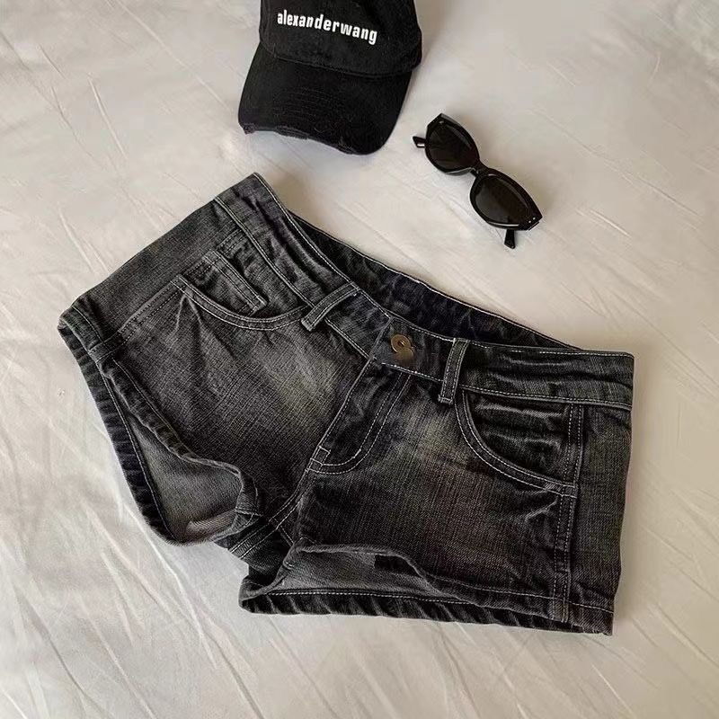 (SÃN)Quần short jean cạp trễ màu đen mài nắp túi phía sau cá tính QSN009 - Tiktik
