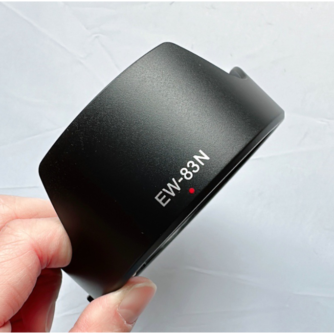 Hood lens Canon EW-83N cho ống kính CANON RF 24-105mm F4L IS USM