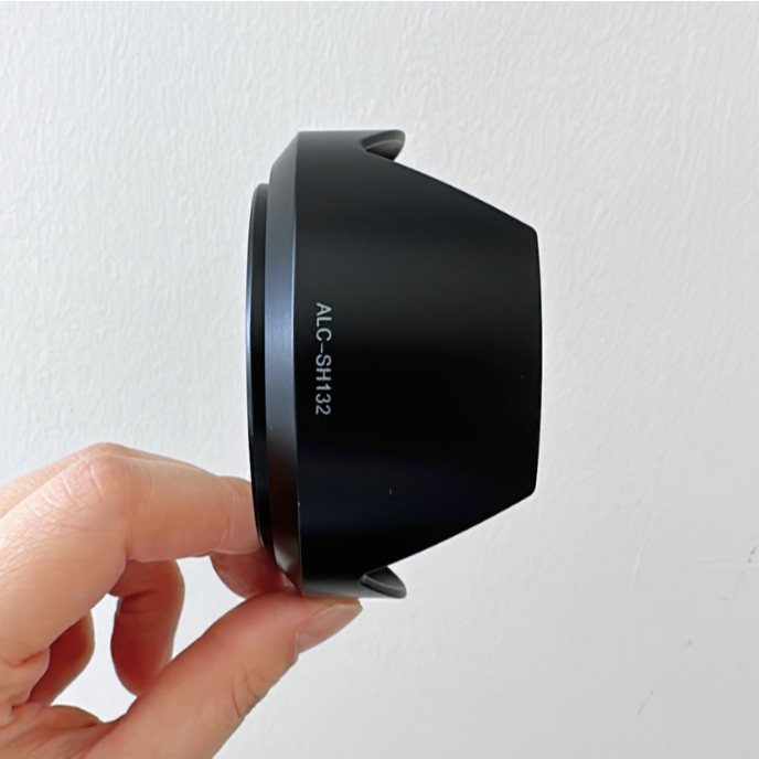 Hood lens Sony ALC-SH132 cho ống kính  SONY FE 28-70mm