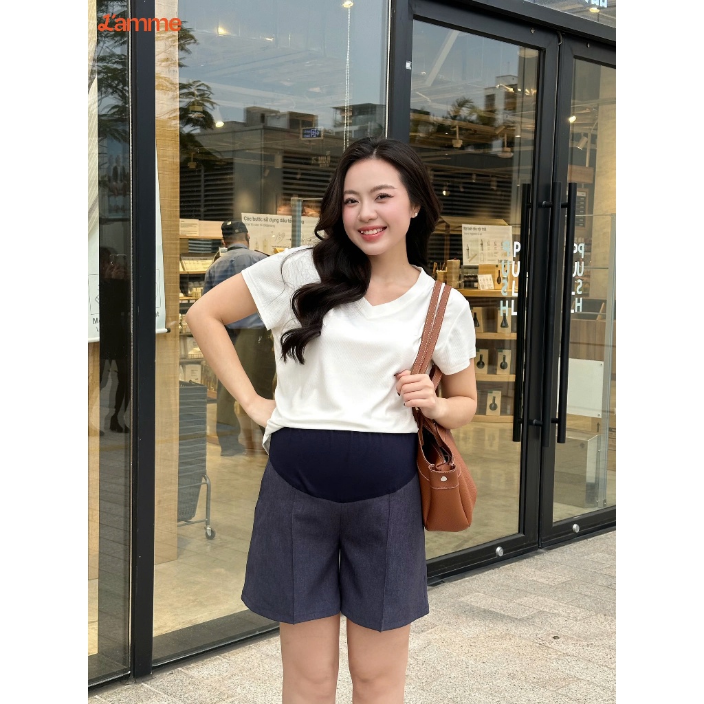 Ảnh Quần short Urban Pants chất liệu text hàn co giãn nhẹ nhàng kết hợp đáp bụng mềm mại, dễ phối đồ thiết kế by L'amme 3
