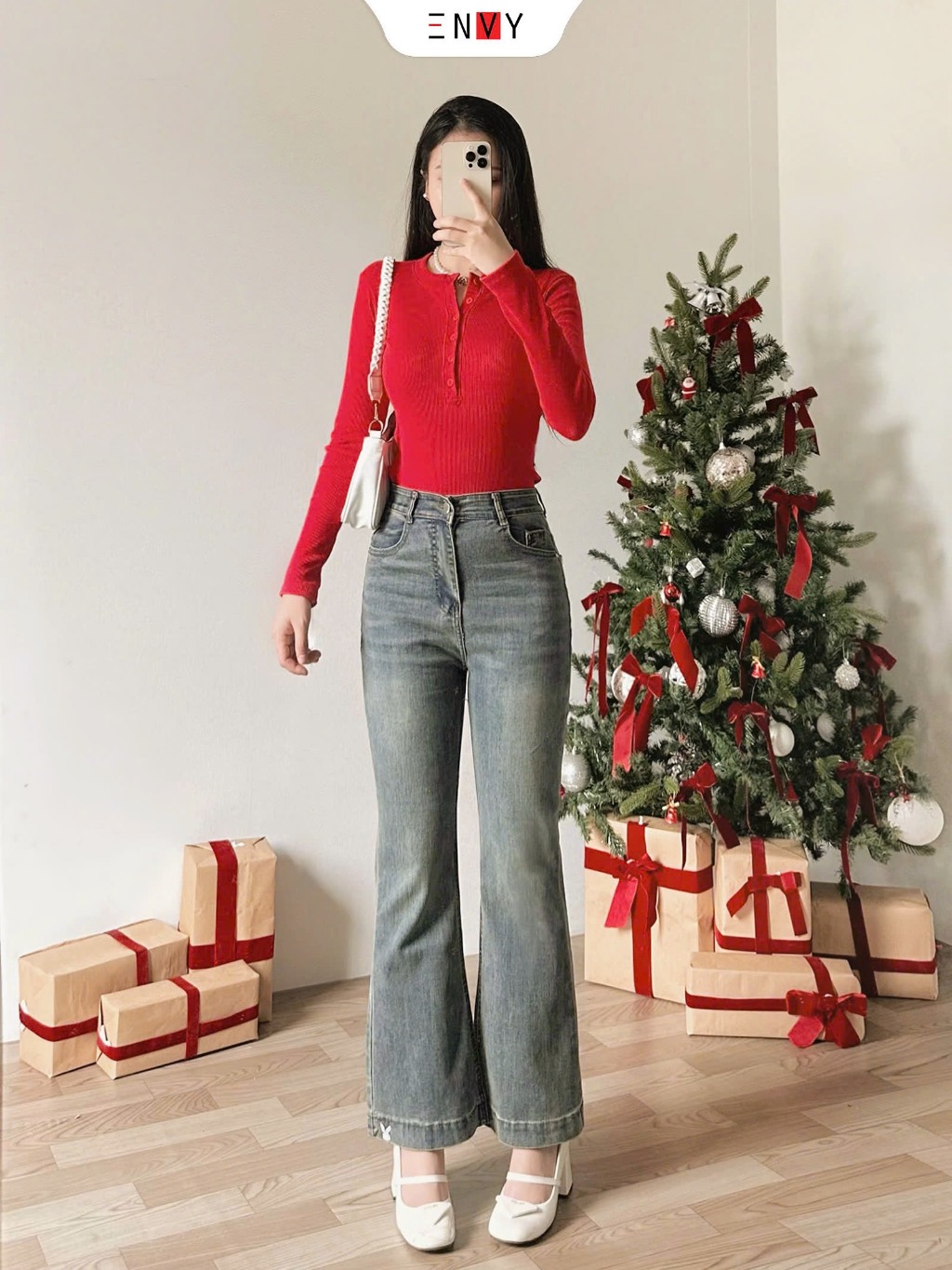 Ảnh Quần Jean Ống Loe Nữ Thêu Thỏ Màu Đậm Dễ Phối Đồ ENVY J151 2