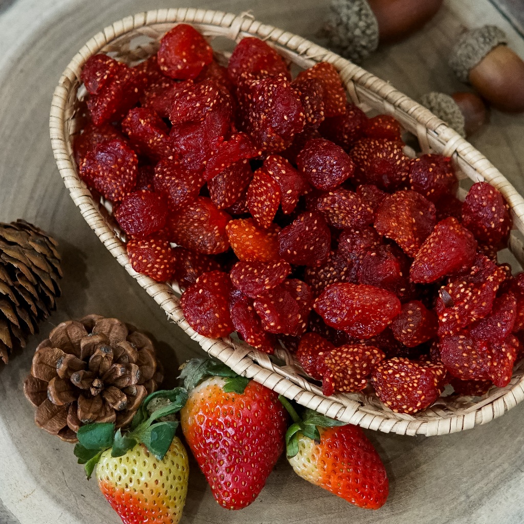 Dâu tây sấy dẻo (sấy lạnh) - Minh Tiến Farm - Đặc sản Đà Lạt