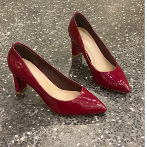 Annmodels Giày cao gót mũi nhọn chất liệu xi bóng kiểu dáng công sở màu đỏ cao 7 cm -920XBĐO