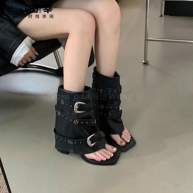 (Sẵn size 39) Giày Bốt Xương Cá Chất Da PU Cao Gót Cá Tính 2025