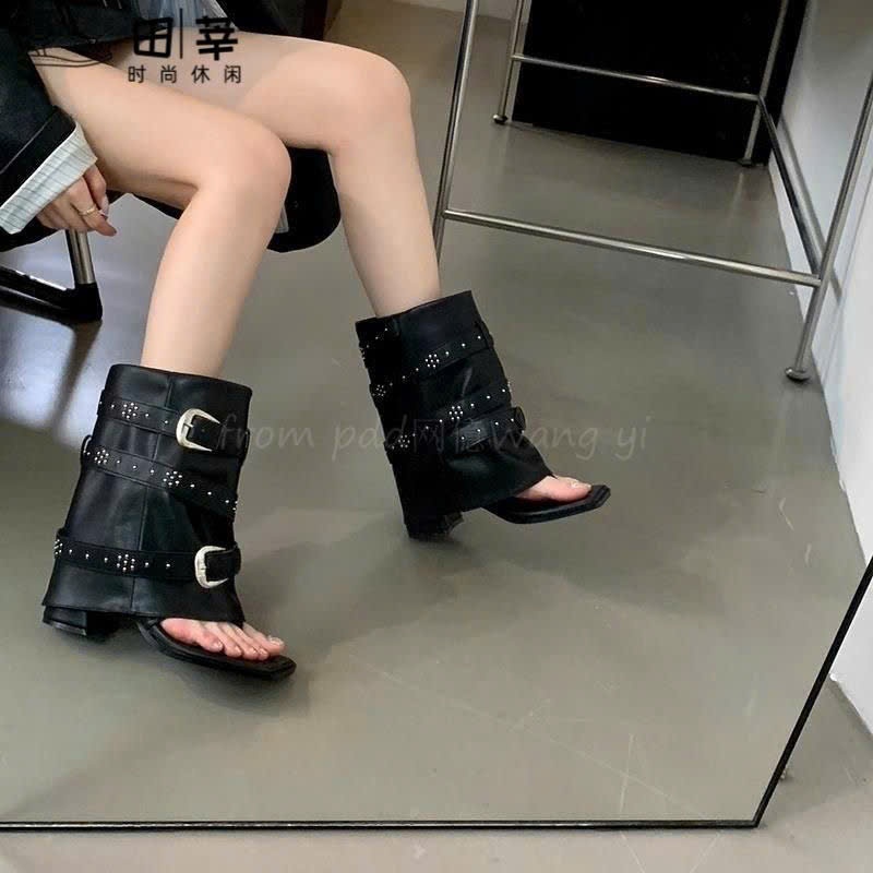 (Sẵn size 39) Giày Bốt Xương Cá Chất Da PU Cao Gót Cá Tính 2025