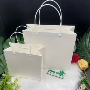 Set 3 Túi giấy trắng vuông, đựng mỹ phẩm, nước hoa, thời trang và quà tặng