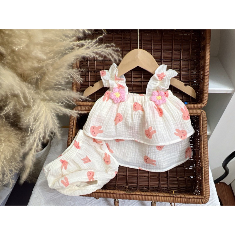 Set hai dây bé gái đính hoa, đồ bộ bé gái sơ sinh đính kèm hoa họa tiết dễ thương cho bé từ 5-15kg Tiệm Nhà Bơ