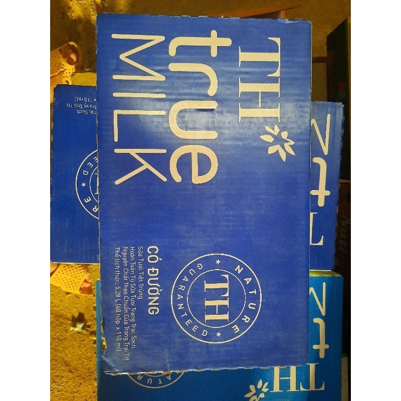 Thùng 48 hộp sữa tươi tiệt trùng TH TRUE MILK  có đường 110ml x 48 hộp
