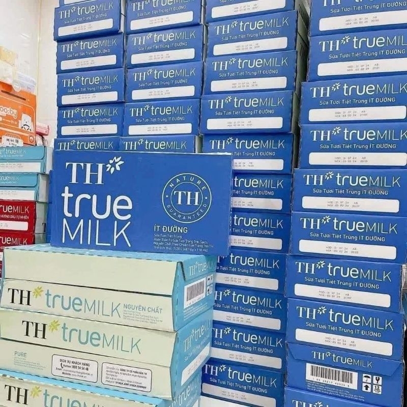 Thùng 48 hộp sữa tươi tiệt trùng TH TRUE MILK  có đường 110ml x 48 hộp