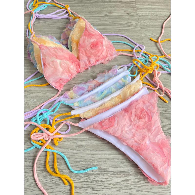 bikini hoa hồng xu hướng